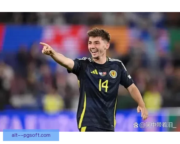 意大利欧洲杯16强出局引发球队未来发展深度思考